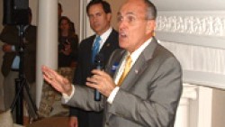 2006-10-04 Giuliani